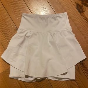 White old navy athletic tennis skirt with pocket *Worn twice*